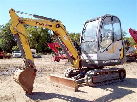 Mustang ME3003 Mini Excavator Dimensions & Specs 